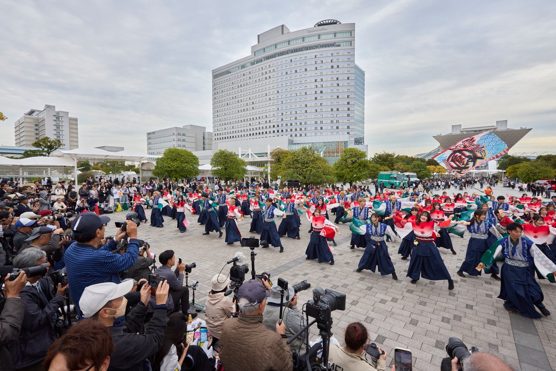 東京祭25週年：噴水、投影、山車齊上齊落，明年喺巴黎再跳